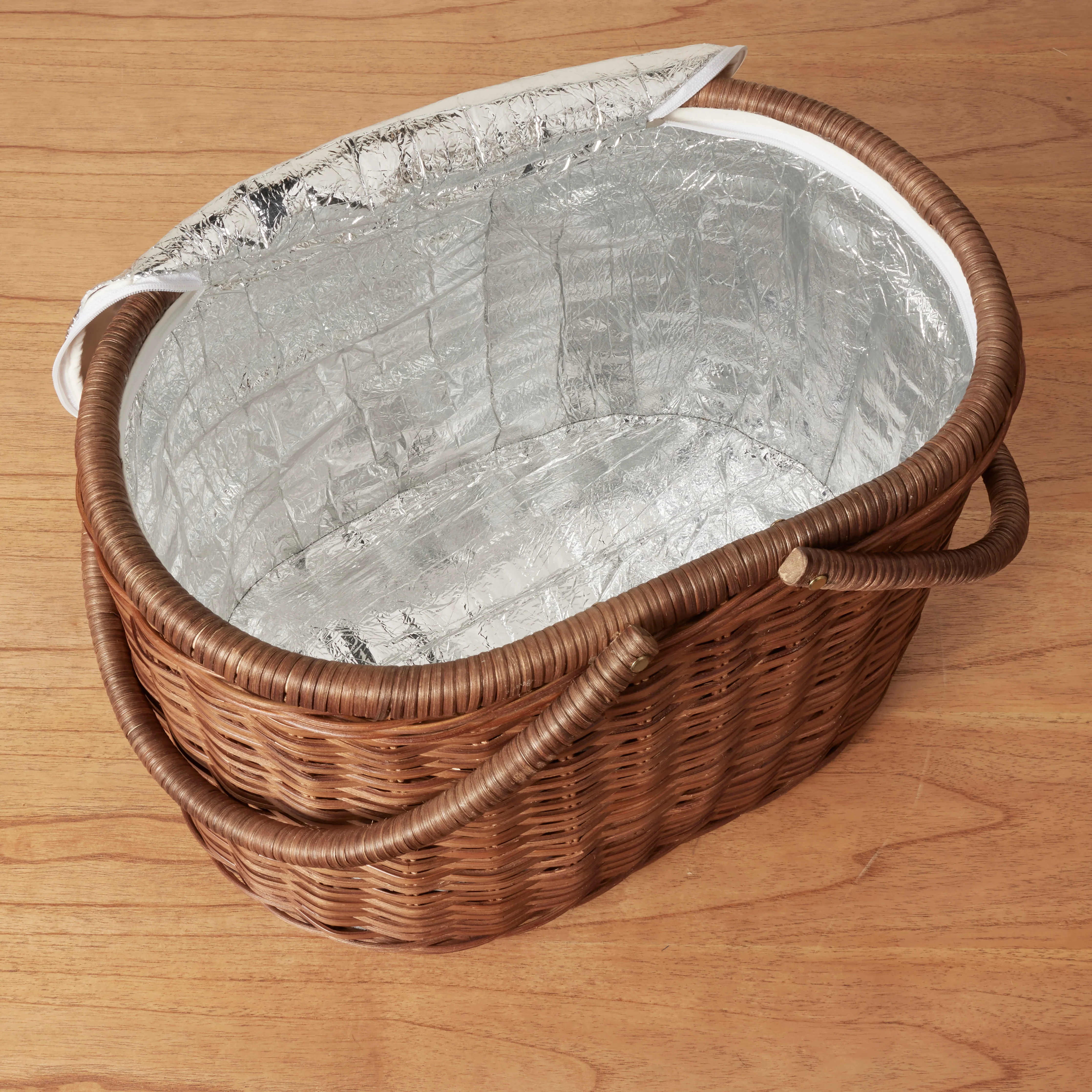 Bondi Woven Picnic Cooler Basket - Image 5