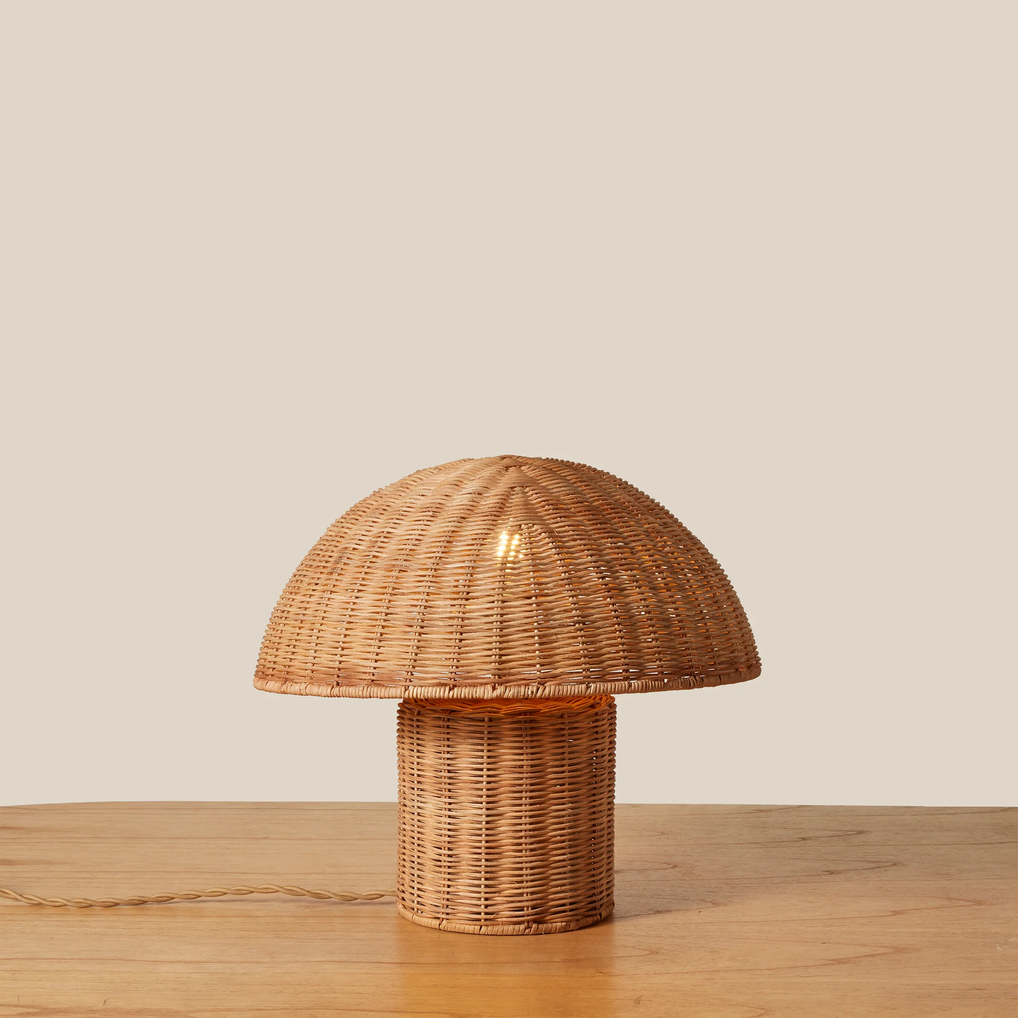 Lanai Table Lamp - Image 3
