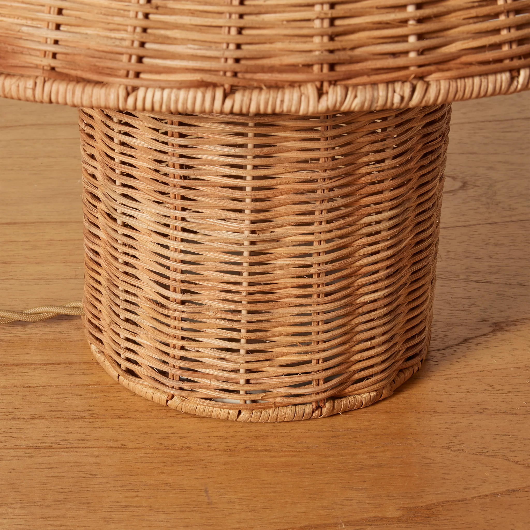 Lanai Table Lamp - Image 5