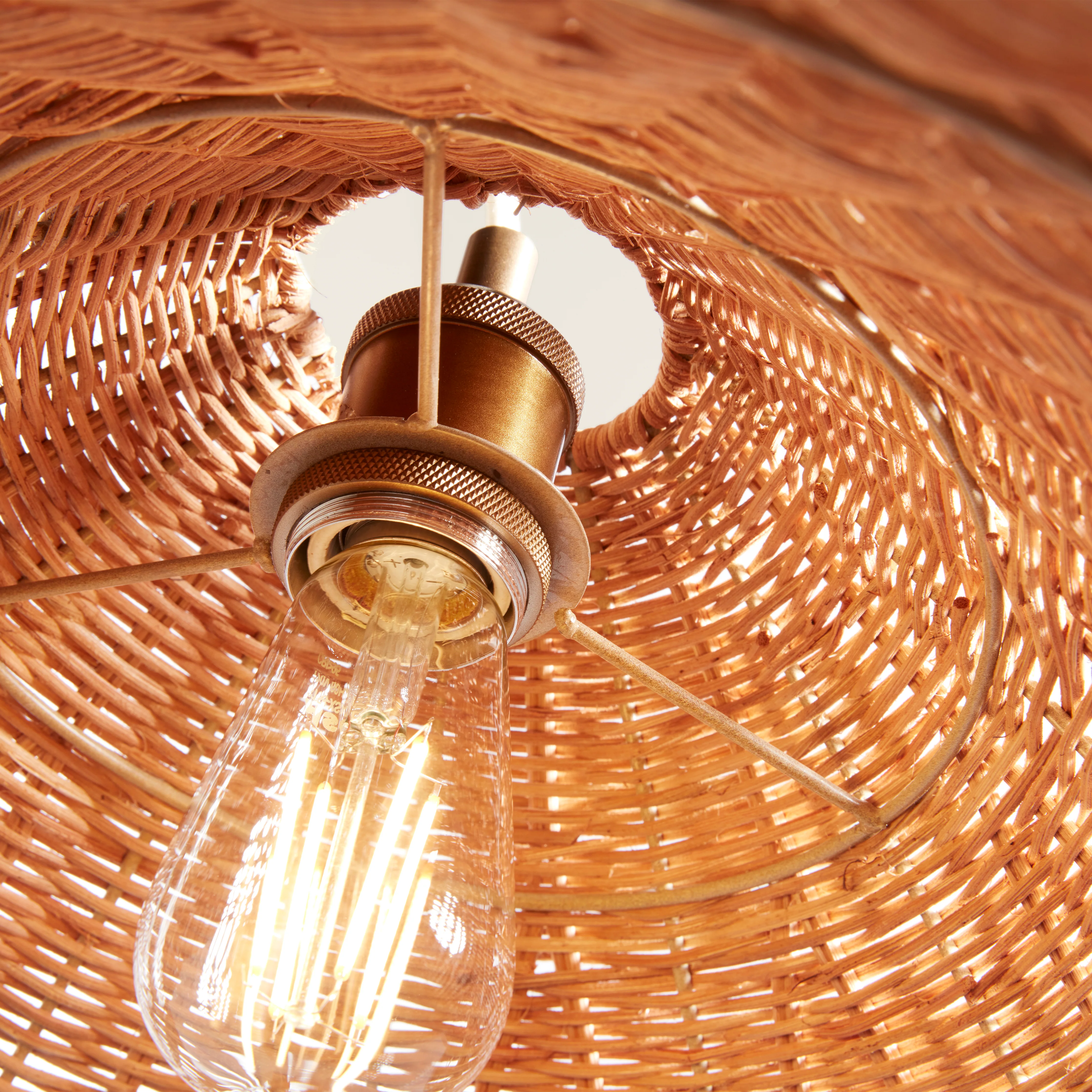 Maude Rattan Scallop Pendant - Image 6