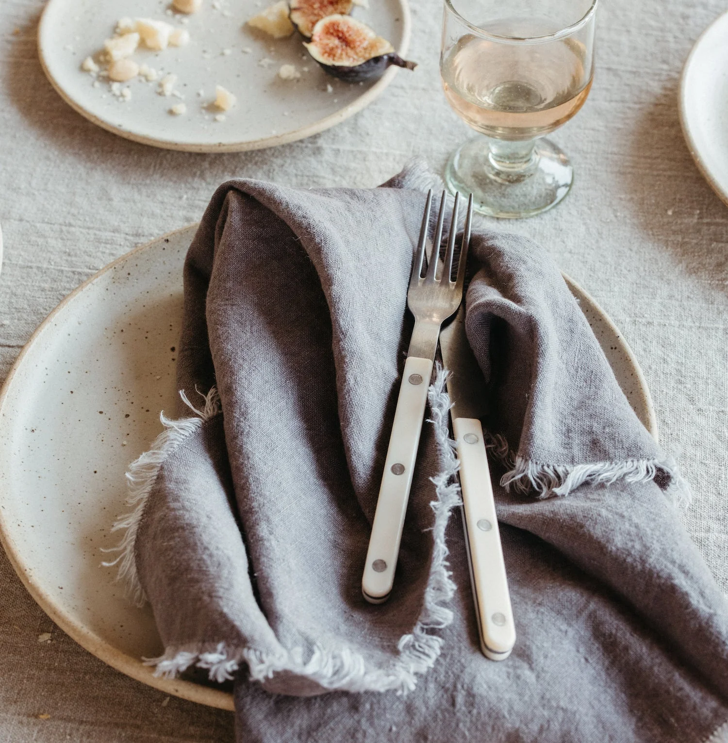 Oversized Frayed Linen Napkins, Set of 4 - Image 2