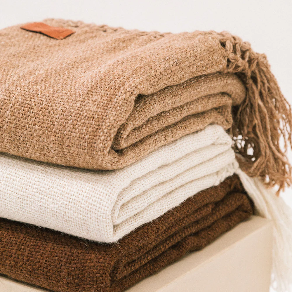 Puna Llama Throw | Oat - Image 5