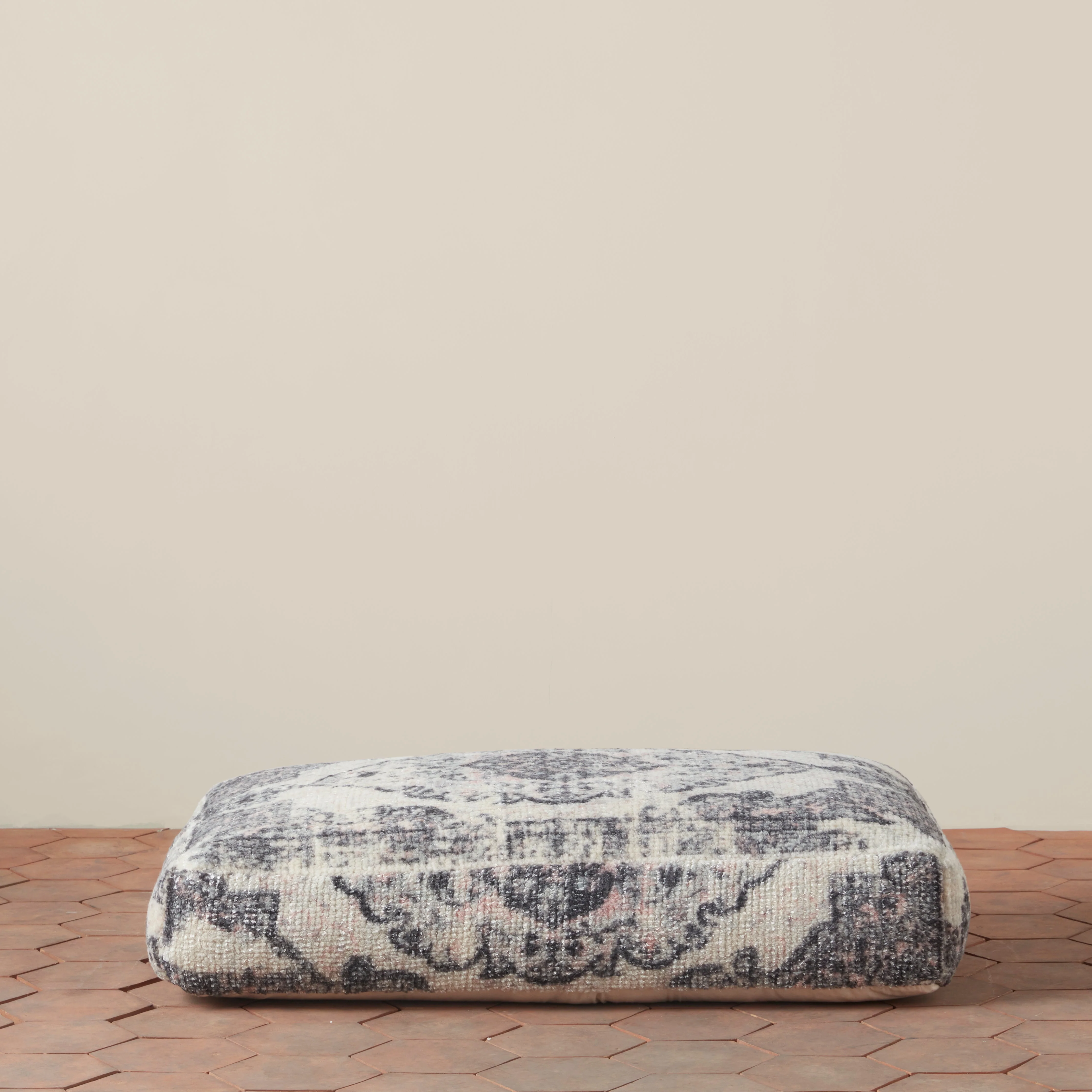 Sonora Pillow Daybed in Neutral - Image 2