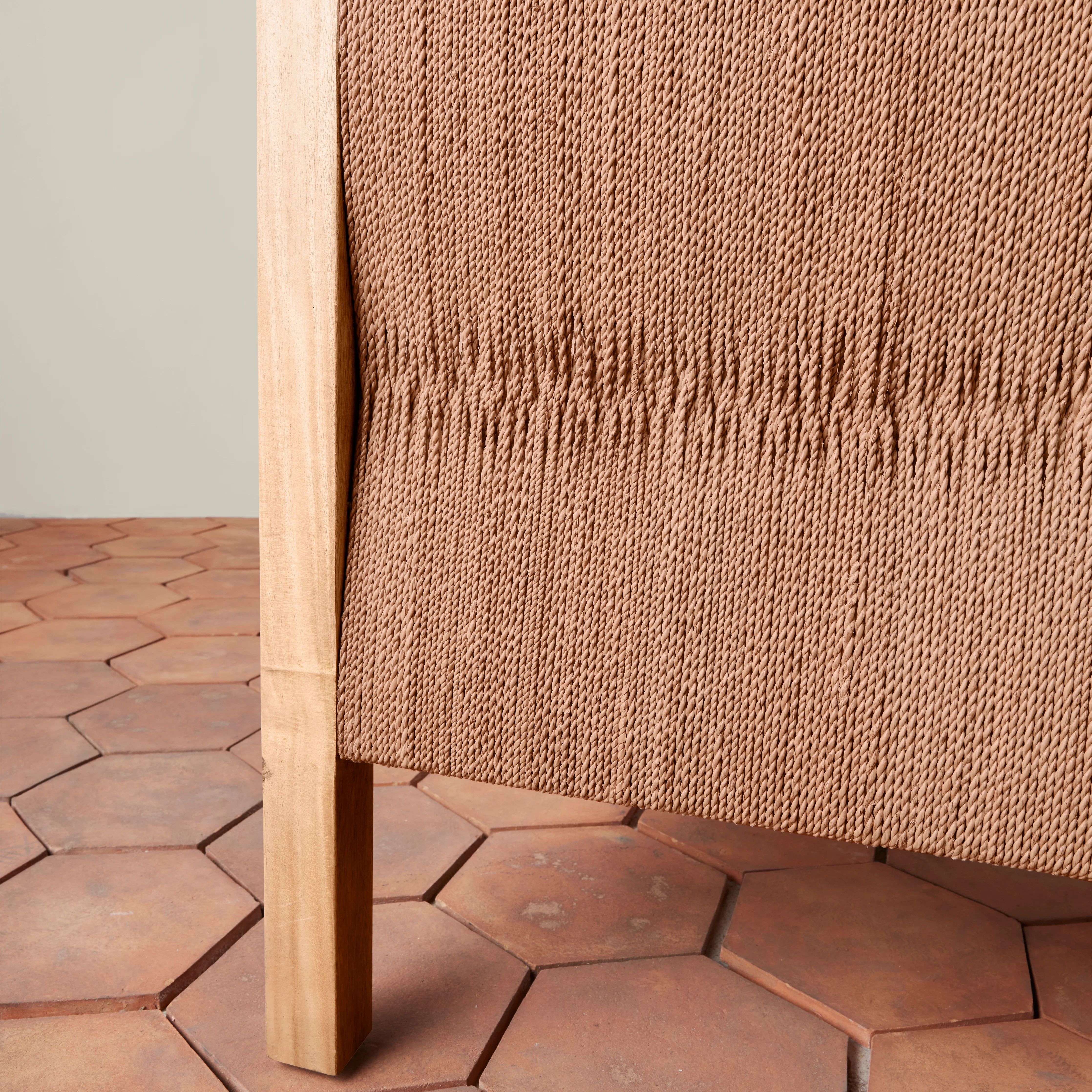 Textura King Bed - Image 10