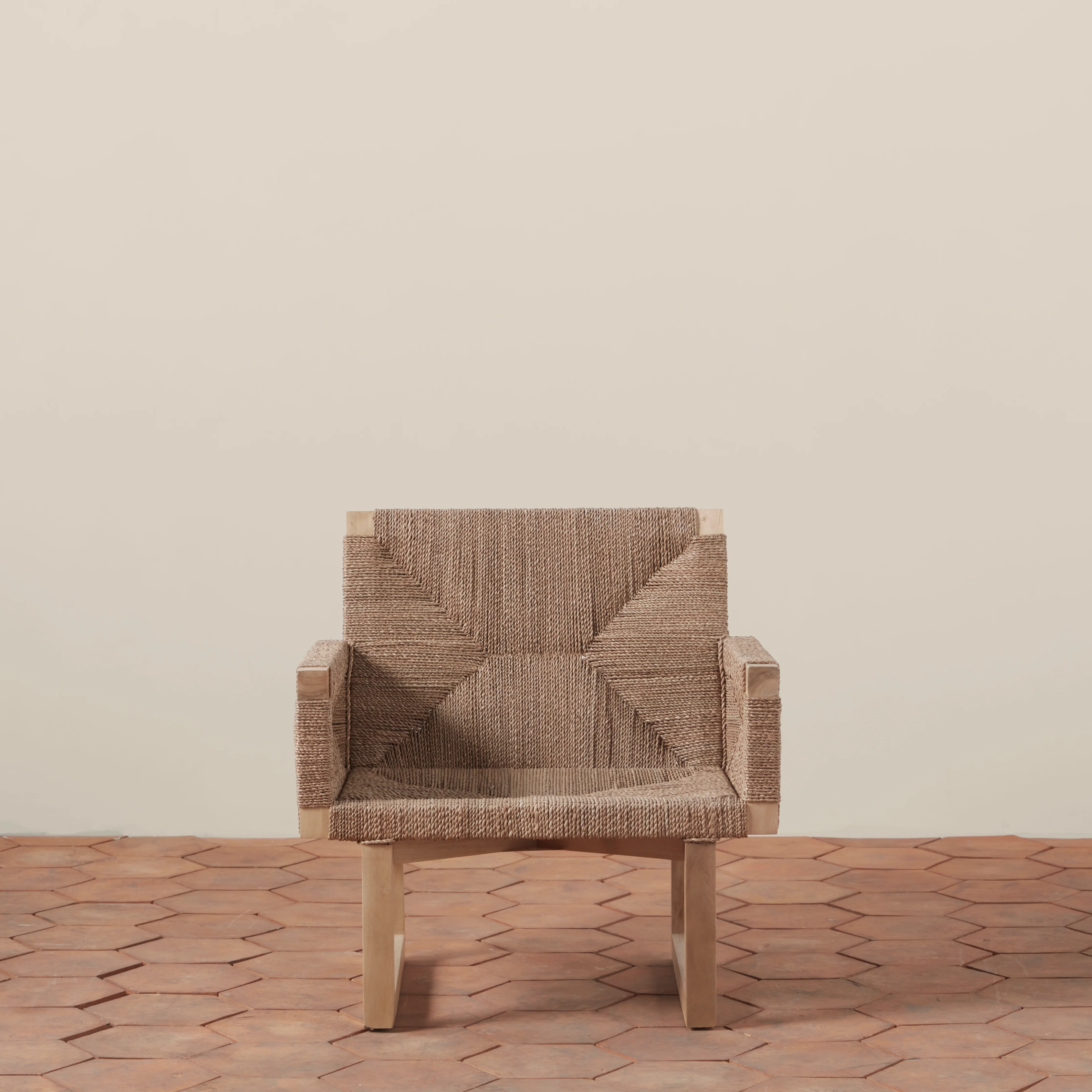 Textura Lounge Chair - Image 5
